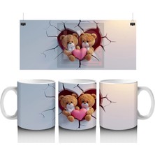 Duvarı Delen Kalpli Sevimli Aşık Ayılar – Baskılı Kahve Kupası