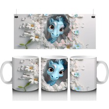 Beyaz Çiçekler Arasında Mavi Gözlü Denizatı – Baskılı Kahve Kupası