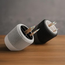Modern Eğik Tasarımlı Kalemlik