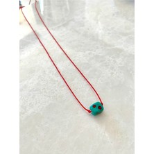 Murano Cam Benekli Yeşil Küp Kırmızı Ip Kolye