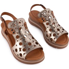 Hakiki Deri Günlük Lazer Kesimli Sandalet Dore-Taba 8065