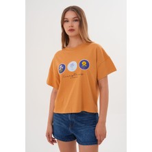 Taba Kadın Oversize Çiçek Everything Is Possible Baskılı Tişört
