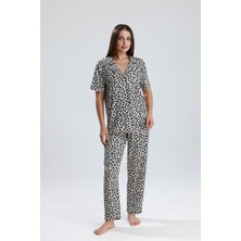 Kompedan Kadın Düğmeli Leopar Desen Kısa Kollu Pijama Takım 2 Parça Yaz Sezonu İçin Rahat