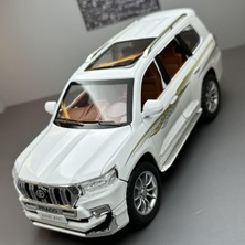 Star Clothes Alaşım Araba Modeli 1:24 Toyota Prado Arazi Aracı Süsleri (Yurt Dışından)