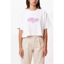 Kadın Beyaz %100 Pamuk Box Fit Tişört – Rahat Kalıp & Makinede Yıkanabilir