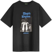 Kadınlar Için Magick Kingdom Siyah T-Shirt - Rahat ve Şık Tasarım