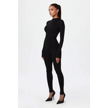 Kadınlar Için Şıklık ve Rahatlık Sunan Jumpsuit Esnek Tasarım