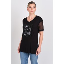 Daido Kadın Taş ve Pul Işlemeli Kolları Tül V Yaka Bluz 5831 Siyah