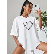 Trend Sizde Kelebek Kalp Özel Tasarım Ön Baskılı Tasarım Tshirt