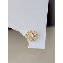 Çiçek Model Kıkırdak Piercing Tragus Helix Altın Gold Renk Küpe