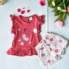 Papatya Baskılı Şortlu Kız Takım Nar Çiçeği