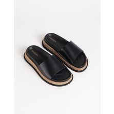 Haşema Kadın Hasır Detaylı Siyah Terlik 3073