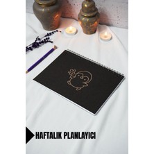 A5 Sevimli Penguen Temalı Siyah Kraft Kapaklı Defter - Haftalık Planlayıcı - 52 Yaprak 15X21 cm