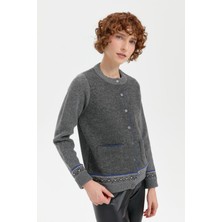 Kadın Sıfır Yaka Eteği ve Kol Ucu Desenli Yün Ceket Füme