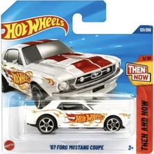 67’ Ford Mustang Coupe - HYY62