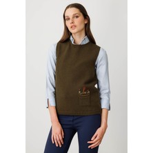 Kadın Sıfır Yaka Cep Üstü Çiçek Nakışlı Yün Süveter A.yeşil