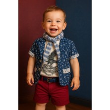 Gamze Akkuş Erkek Çocuk Özel Gün Kombin Takımı – Desenli Ceket, Baskılı Tişört, Bordo Şort, Kemer ve Fular 5'li Şık Set