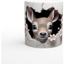 Çatlak Duvardan Bakan Sevimli Geyik Yavrusu Temalı Baskılı Kupa Bardak