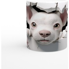 Çatlak Duvar Arasından Bakan Sevimli Beyaz Köpek Baskılı Kupa Bardak