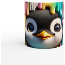 Renkli Boyalar Arasından Bakan Penguen Temalı Baskılı Kupa Bardak