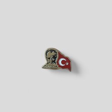 Türk Bayraklı Atatürk  Rozet