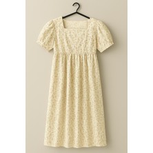 Kız Çocuk Çiçek Desenli Kare Yaka Elbise – 1-10 Yaş – Bej Renk