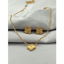 Kadın Yonca Figürlü Çelik Kolye Küpe Set