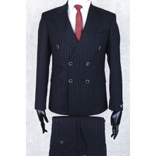 Jan Carlucci Slim Fit Geniş Sivri Yaka-Çift Yırtmaç Koyu Lacivert Çizgili Çift Cep Kruvaze Drop 6 Takım Elbise