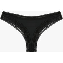 Dantel Detaylı String Külot