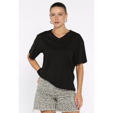 V Yaka Basıc Tişört P-00017881