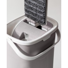 Madame Coco Diani Tablet Mop