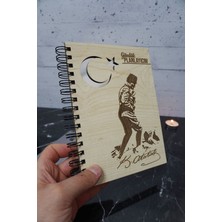 Mustafa Kemal Atatürk Ahşap Plan Defteri - Tarihsiz Ajanda - Günlük Planlayıcı (Planlama Defteri) A5