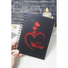 Kuğu Aşk Tasarım Siyah Ahşap Kapaklı Defter - Ajanda - Günlük - Çizgisiz Defter - Sevgiliye Hediye