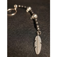 Oniks Taşı Boncuklu Kafatası Detaylı Anahtarlık - Metal Tüy Süslemeli