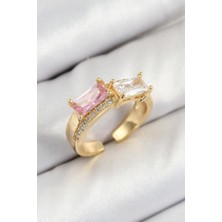 Pirinç Zirkon Taşlı Dikdörtgen Model Gold Renk Kadın Yüzük