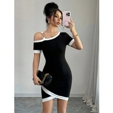 Kadın Kısa Kollu Asimetrik Kesim Yaka Şerit ve Aksesuar Detaylı Modal Elbise