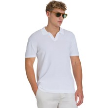 Beyaz Regular Fit Polo Yaka Rayon Tişört