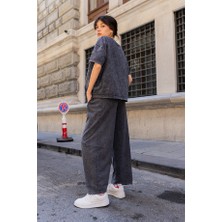 Kadın Yıkamalı Siyah Oversize Takım – Tişört & Bol Paça Pantolon