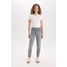 DeFacto Lina Comfort Mom Yüksek Bel Bilek Boy Jean Yıkamalı Pantolon E3438AXNS