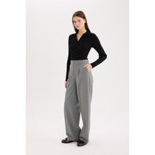 DeFacto Klasik Kumaş Palazzo Pantolon Wide Leg Geniş Bol Paça Çift Cepli Yüksek Bel Standart Boy Basic Düz D4360AX25SP