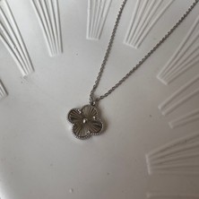 Silver Yonca Kolye