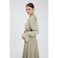 Haki Bedeni Piliseli Krep Şifon Elbise