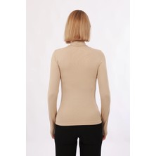 Kadın Parmak Detaylı Body