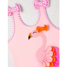 Kız Çocuk Pembe Flamingo Desenli Tek Parça Mayo – Fırfır ve Fiyonk Detaylı Yazlık Plaj ve Havuz Mayo