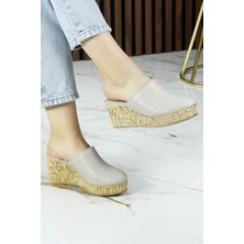 Erkan Saçmacı Aria Vizon Hakiki Dana Derisi Önü Kapalı Mantar Taban Görünümlü Dolgu Topuklu Terlik