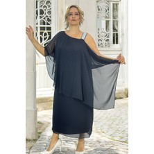 Taşla Süslenmiş Geniş Askılı Degaje Yaka Pelerinli Büyük Beden Abiye Elbise