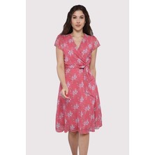 Apsen Kadın Renk Yavruağzı Bağlama Detaylı Kruvaze Yaka Midi Boy Desenli Şifon Elbise  4300-119