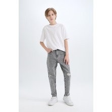 DeFacto Erkek Çocuk Balloon Fit Yırtık Detaylı Düz Paça Jean Pantolon C5707A824WN