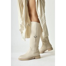 Caterine Bej Toka Detaylı Kısa Topuklu Çizme