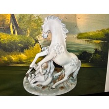 Porzellan Figuren Grafental 1972-90 Doğu Almanya Biblo 23 cm Boyunda 19 cm Çapında